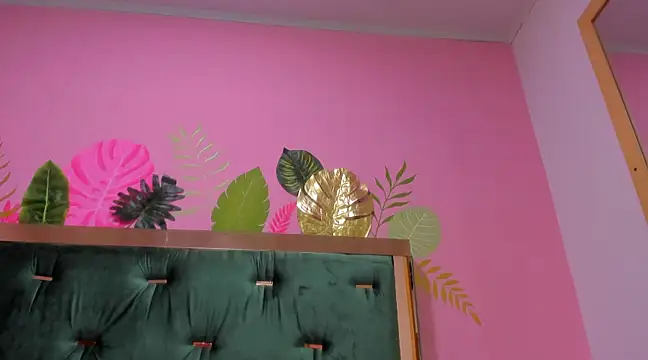 Snapshot of Hellen__4master chatting on 02.19.25 Hellen 4master online show from 02.19.25