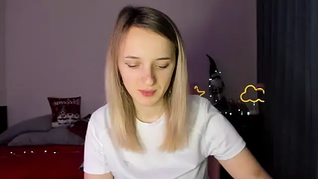 Snapshot of RouseReed chatting on 12.29.24 RouseReed online show from 12.29.24