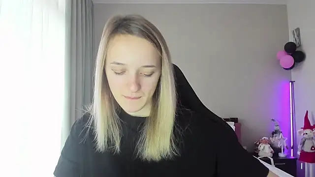 Snapshot of RouseReed chatting on 01.14.25 RouseReed online show from 01.14.25