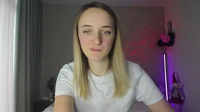 Snapshot of RouseReed chatting on 01.25.25 RouseReed online show from 01.25.25