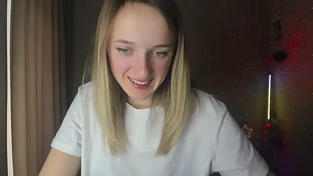 Snapshot of RouseReed chatting on 02.15.25 RouseReed online show from 02.15.25