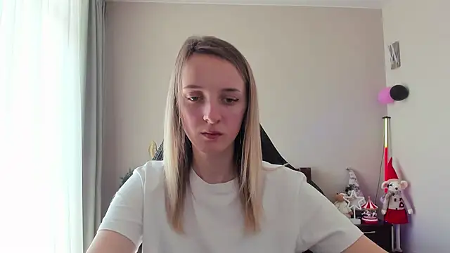 Snapshot of RouseReed chatting on 02.17.25 RouseReed online show from 02.17.25