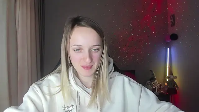Snapshot of RouseReed chatting on 02.18.25 RouseReed online show from 02.18.25