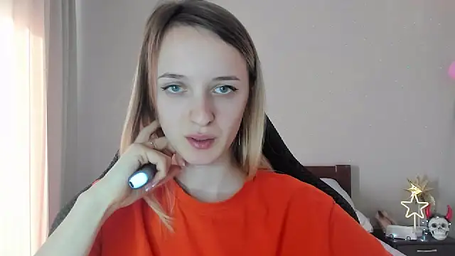 Snapshot of RouseReed chatting on 03.18.25 RouseReed online show from 03.18.25