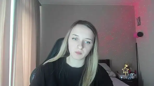 Snapshot of RouseReed chatting on 03.19.25 RouseReed online show from 03.19.25