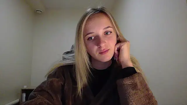 Snapshot of RouseReed chatting on 10.18.25 RouseReed online show from 10.18.25