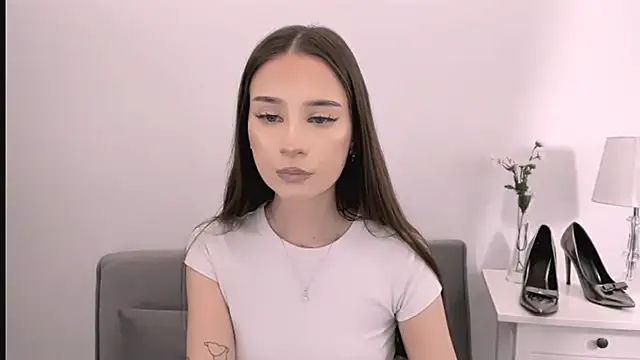 EmilyDarling online show from 02.25.26