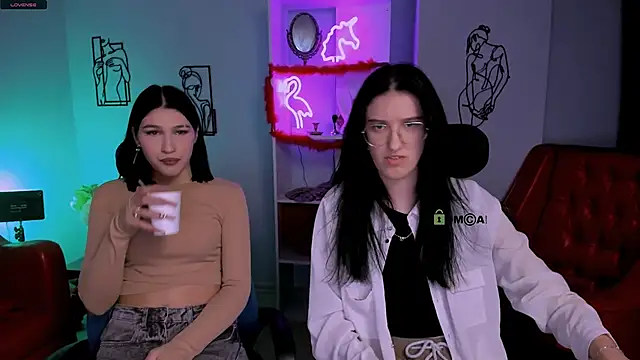 scarlet mooore online show from 03.03.25