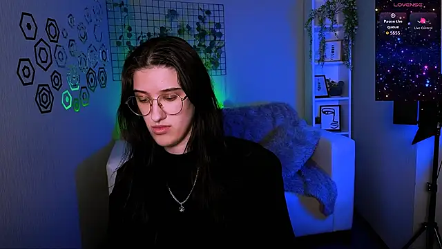 scarlet mooore online show from 10.19.25