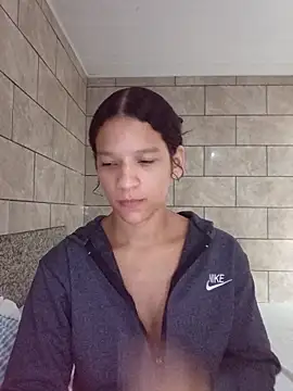 Snapshot of By_Aninha chatting on 05.12.26 By Aninha online show from 05.12.26