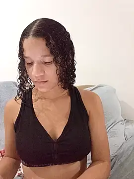 Snapshot of By_Aninha chatting on 05.27.26 By Aninha online show from 05.27.26