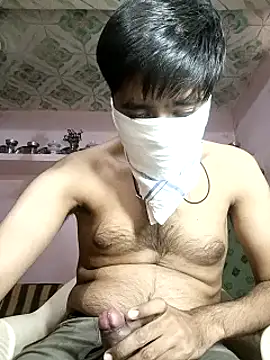 Snapshot of Pussy_lover_33 chatting on 02.22.25 Pussy lover 33 online show from 02.22.25