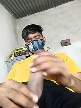 Snapshot of Pussy_lover_33 chatting on 09.08.25 Pussy lover 33 online show from 09.08.25