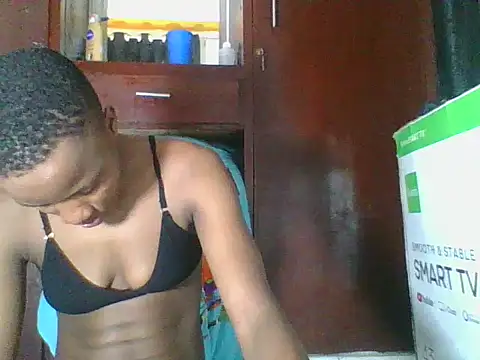 Snapshot of AfricanPrincess24 chatting on 04.14.26 AfricanPrincess24 online show from 04.14.26