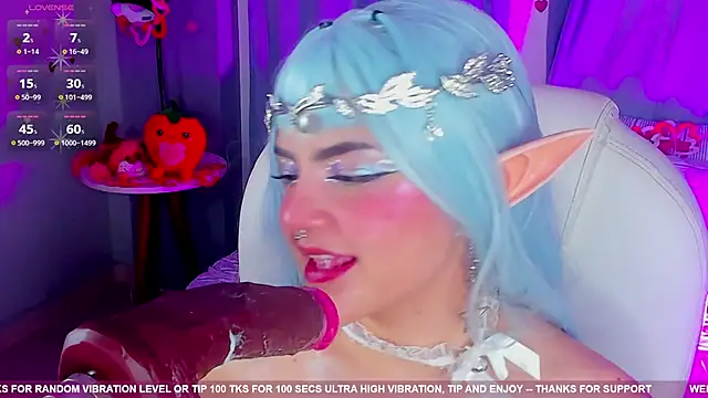 Snapshot of Tiny__Emmy chatting on 02.17.25 Tiny Emmy online show from 02.17.25