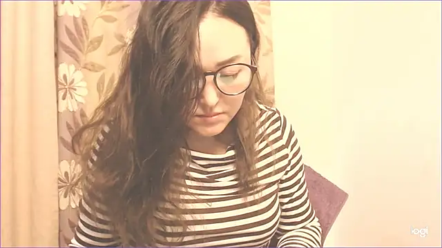 Snapshot of hrnyteacher chatting on 01.06.25 hrnyteacher online show from 01.06.25