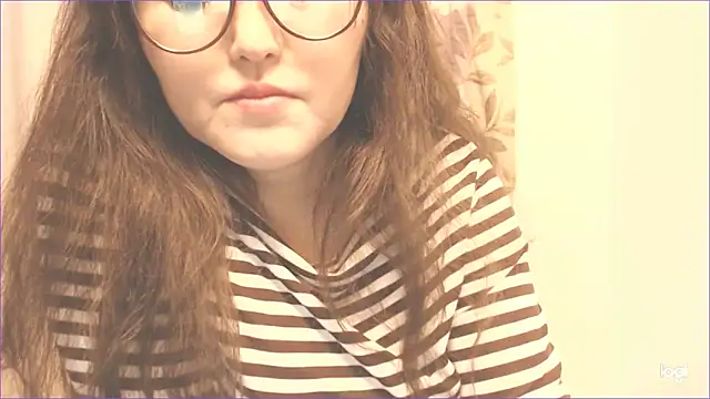 Snapshot of hrnyteacher chatting on 03.10.25 hrnyteacher online show from 03.10.25