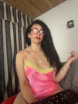 Snapshot of JULYSEX1 chatting on 05.25.26 JULYSEX1 online show from 05.25.26