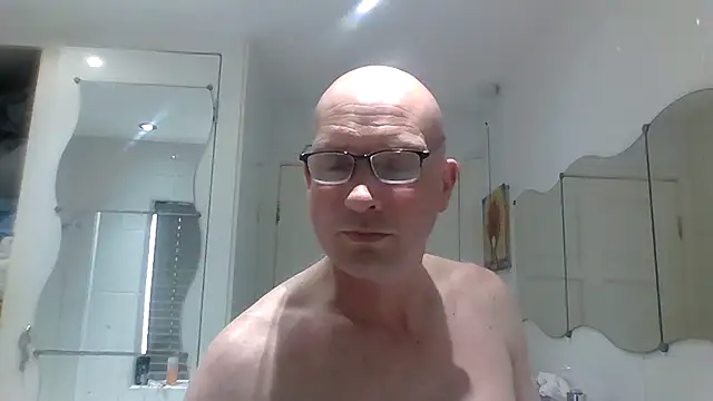 mrtickle0025 online show from 03.17.25
