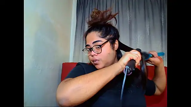 Snapshot of Indian_Lola00 chatting on 07.10.26 Indian Lola00 online show from 07.10.26