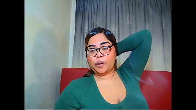 Snapshot of Indian_Lola00 chatting on 07.15.26 Indian Lola00 online show from 07.15.26