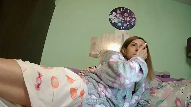 Snapshot of SexyGioconda chatting on 06.12.26 SexyGioconda online show from 06.12.26