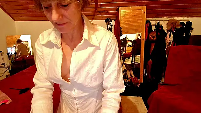 Hot Colettte online show from 04.15.26