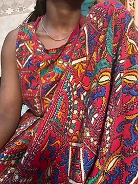 Snapshot of REMOVE- chatting on 02.12.26 REMOVE- online show from 02.12.26