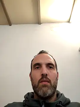 leon3875 online show from 10.29.25