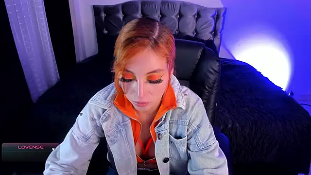 Violetaarey online show from 02.14.26