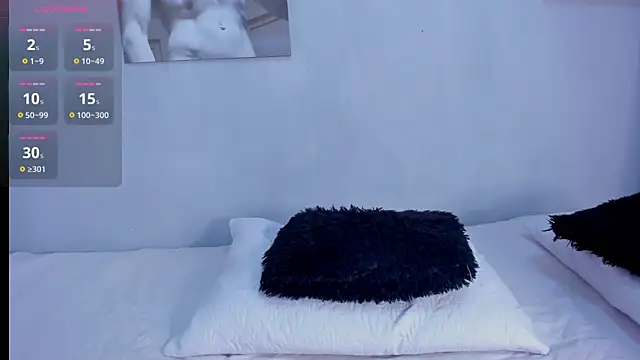 MagnusKing  online show from 10.24.25