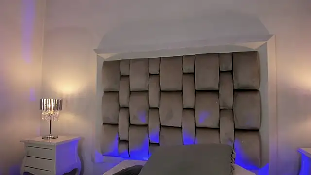 Mara Betancurt online show from 02.12.25