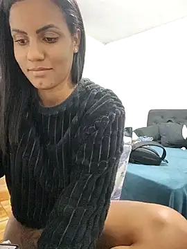 Snapshot of Bella_Anjoss chatting on 01.28.25 Bella Anjoss online show from 01.28.25