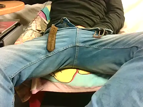 Giulio35 Pika online show from 11.06.25