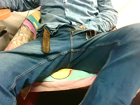 Giulio35 Pika online show from 11.08.25