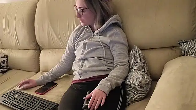 sexy blondie92 online show from 03.19.26