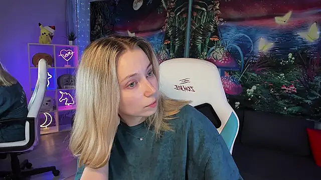 TiffanyBatson online show from 01.20.25