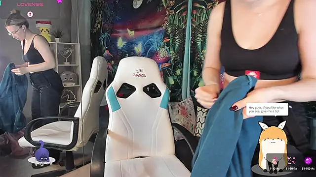 TiffanyBatson online show from 02.12.25