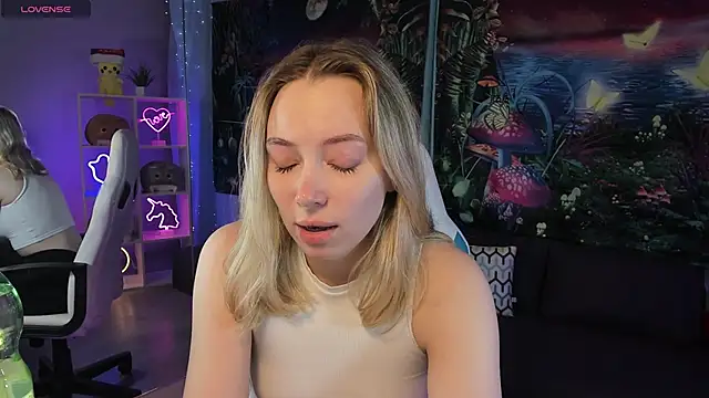 TiffanyBatson online show from 02.17.25