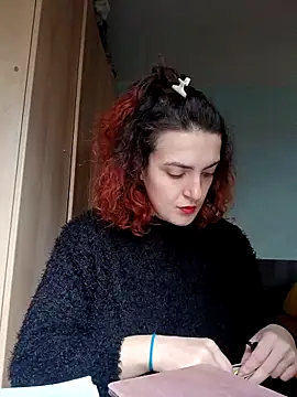 LadyMinnie online show from 10.26.25