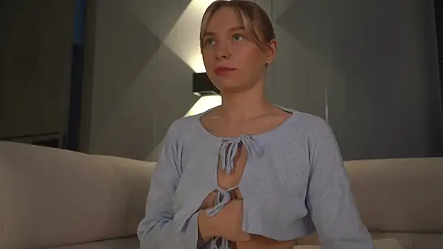 -Snowwwy- online show from 03.21.25