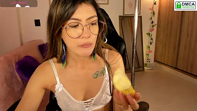 Lilabril online show from 11.30.25