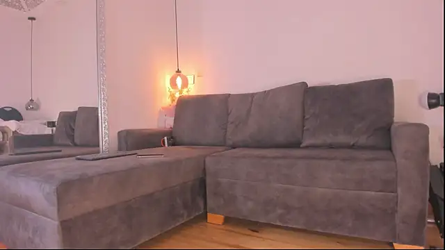 Isabella francoo online show from 11.07.25