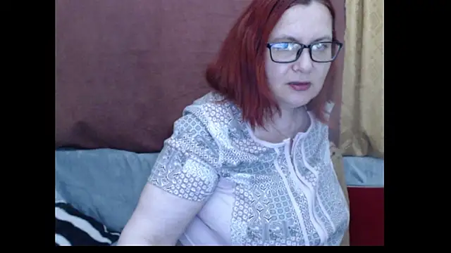 Snapshot of PlayfullMature chatting on 05.09.26 PlayfullMature online show from 05.09.26