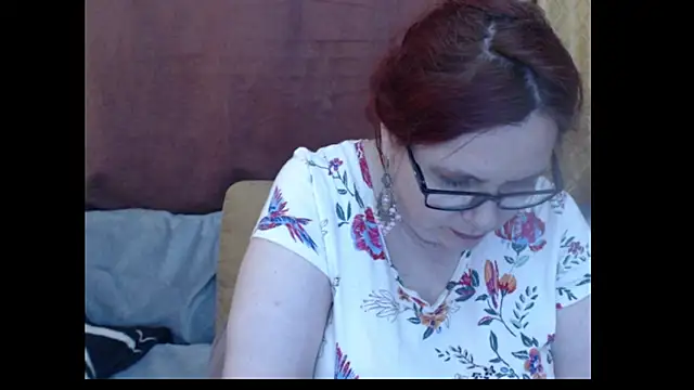 Snapshot of PlayfullMature chatting on 05.11.26 PlayfullMature online show from 05.11.26