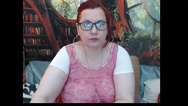 Snapshot of PlayfullMature chatting on 05.28.26 PlayfullMature online show from 05.28.26