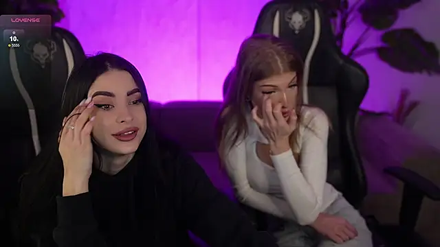 Tina Breeze online show from 02.04.26