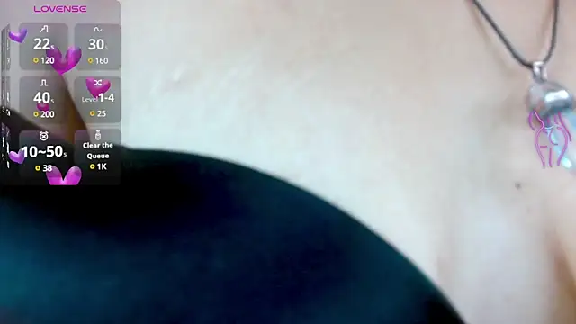 Eva Hoot online show from 02.17.25