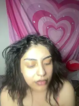 ThickerThanYoBitch online show from 01.12.25