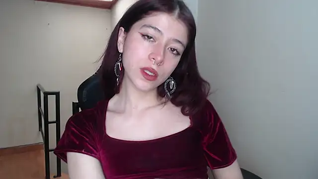 SuzzyyM online show from 01.27.25